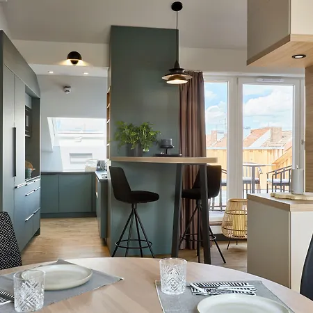 June Six 4* Hannover