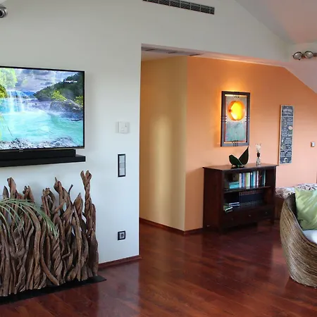 June Six 4* Hannover