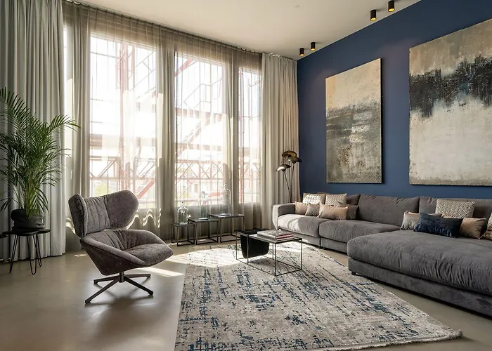 June Six 4* Hannover