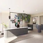 June Six Hotel 4*