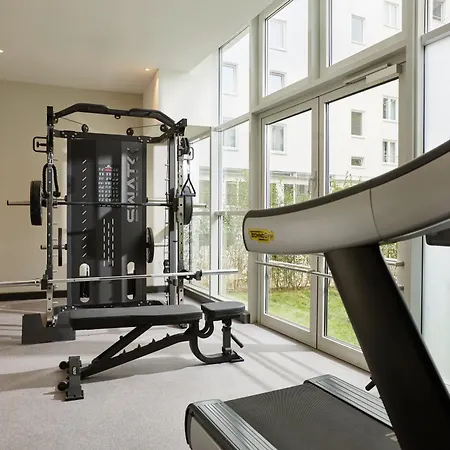 June Six Ξενοδοχείο 4*