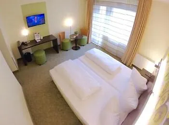 June Six 4* Hannover