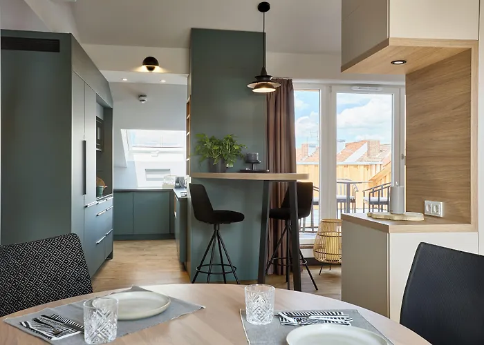 June Six 4* Hannover