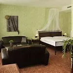 June Six Hotel
